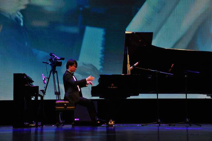 凯发k8国际艺术家宋思衡“80后的时光机”多媒体音乐会内蒙古巡演圆满落幕